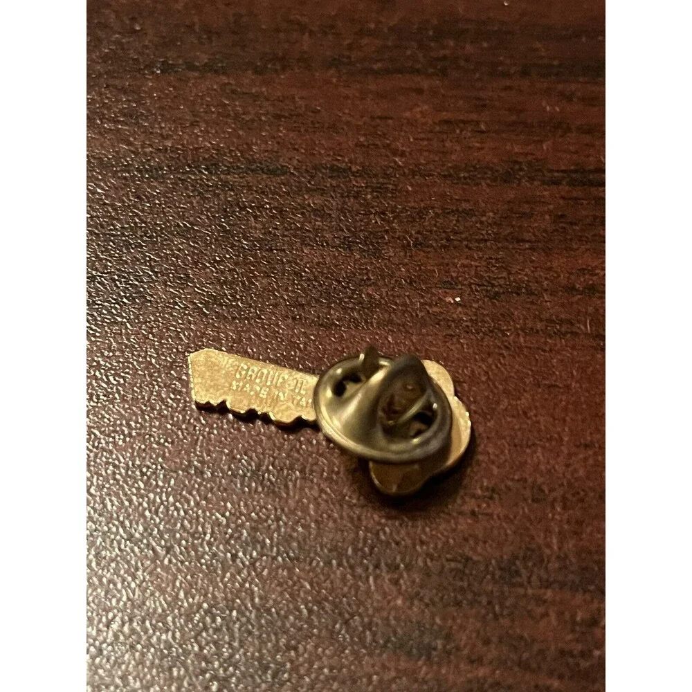 McDonald’s Key‎ To Success Employee Lapel Hat Pin